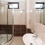 Nlv Seaside Lägenhet Slăntjev Brjag