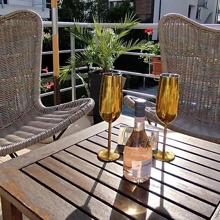 Nlv Seaside Apartament Słoneczny Brzeg