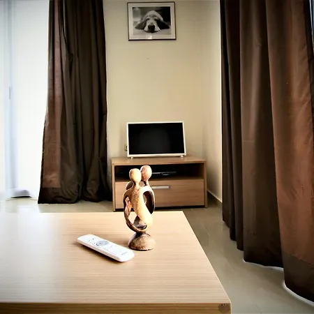 Nlv Seaside Апартамент